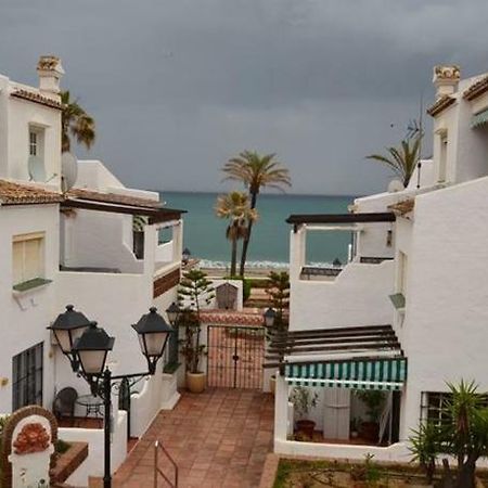 Puerto De La Duquesa Beach Apartment Castillo de Sabinillas Dış mekan fotoğraf