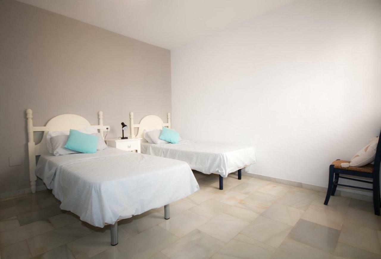 Puerto De La Duquesa Beach Apartment Castillo de Sabinillas Dış mekan fotoğraf