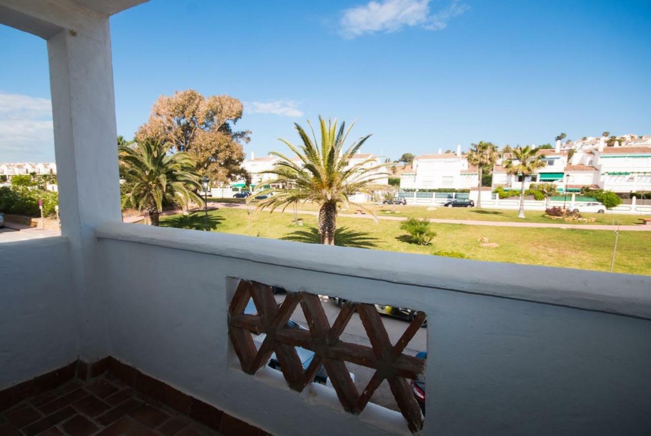 Puerto De La Duquesa Beach Apartment Castillo de Sabinillas Dış mekan fotoğraf