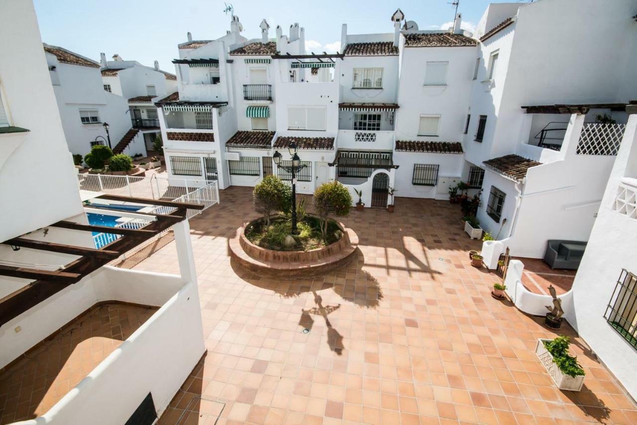 Puerto De La Duquesa Beach Apartment Castillo de Sabinillas Dış mekan fotoğraf